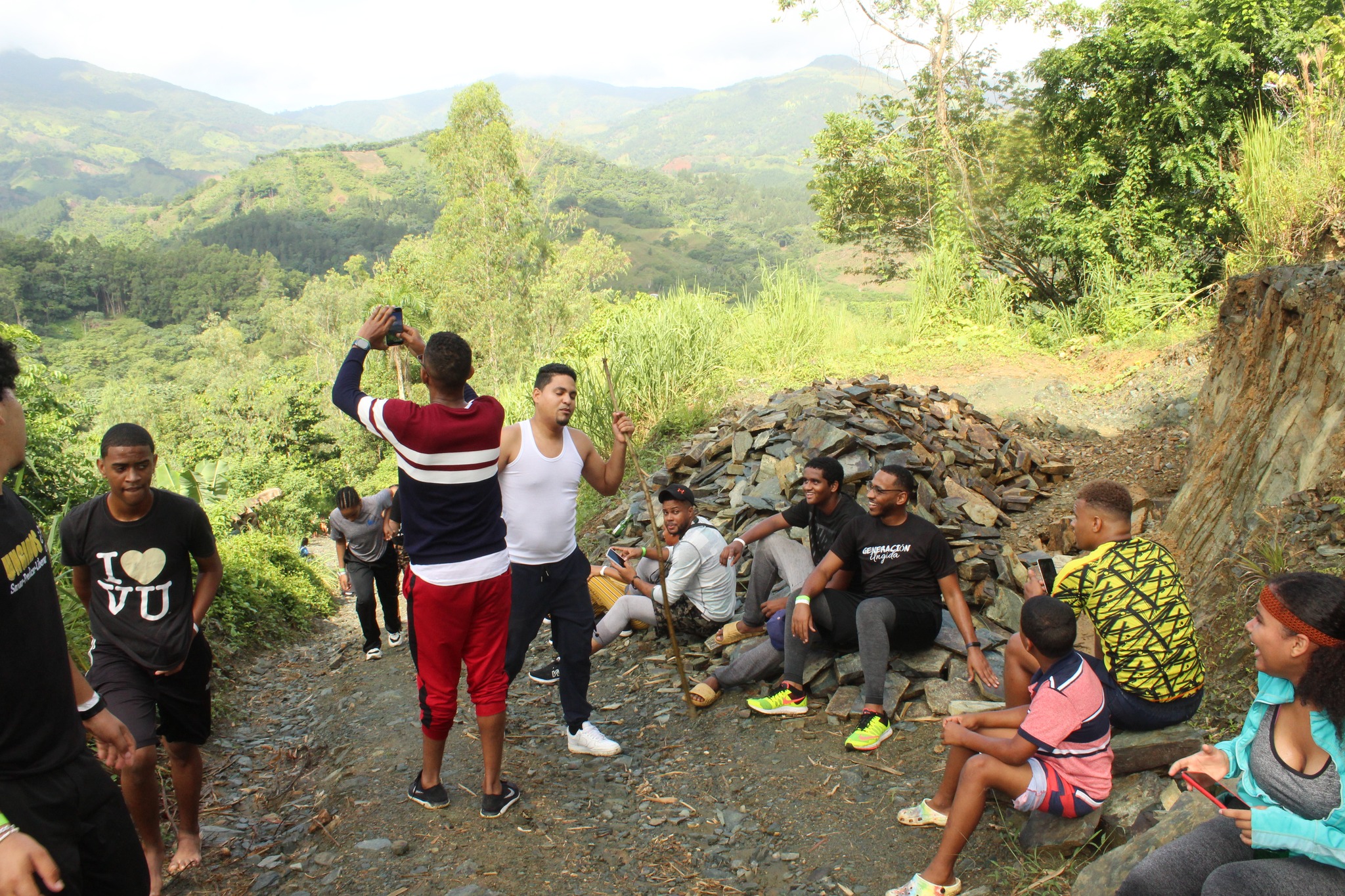 Foto grupal del campamento The Chosen 2025